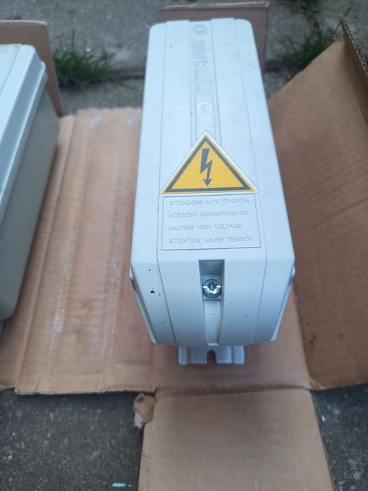 Transformator do neonów tr9000/25d