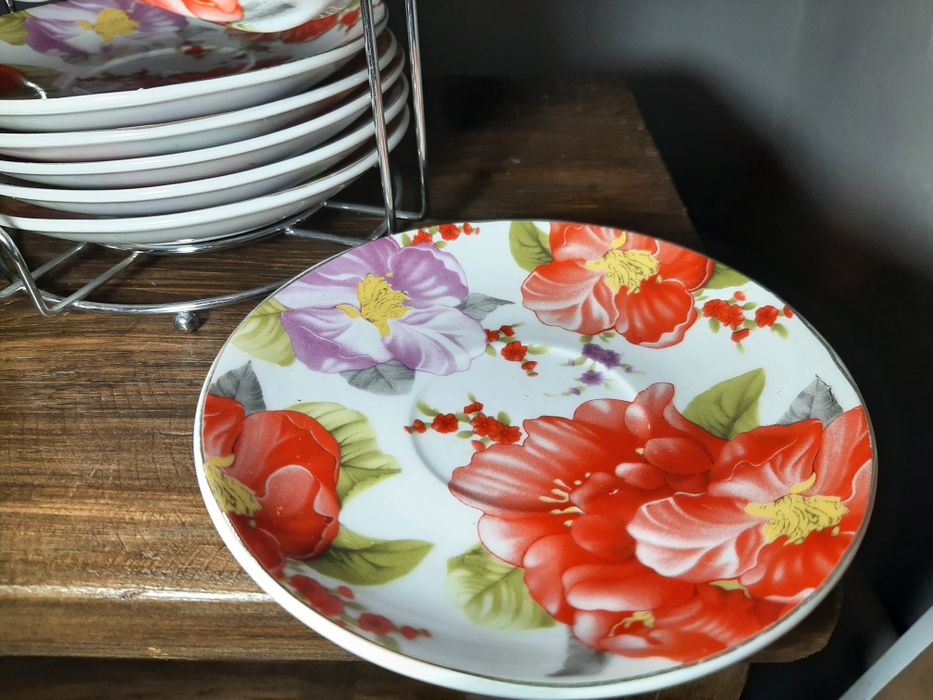 Сервіз кружки з блюдечками