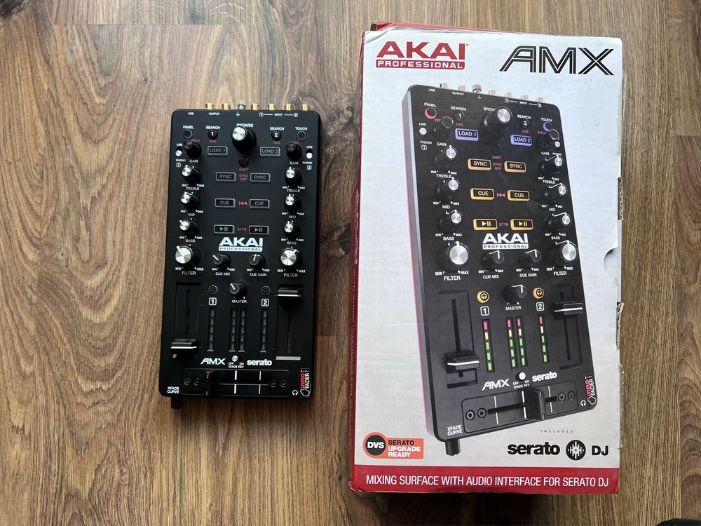 Akai AMX + AFX + Licencja Serato DVS + 2xWinyl