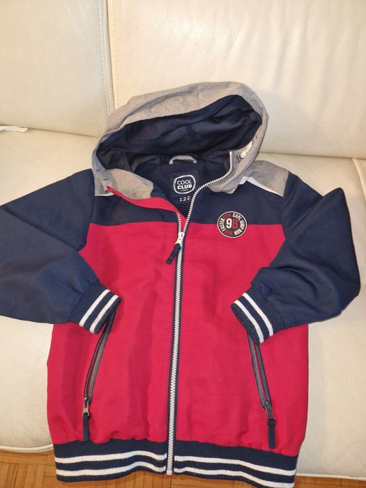 Kurtki rozm 122, 128, 134, 140