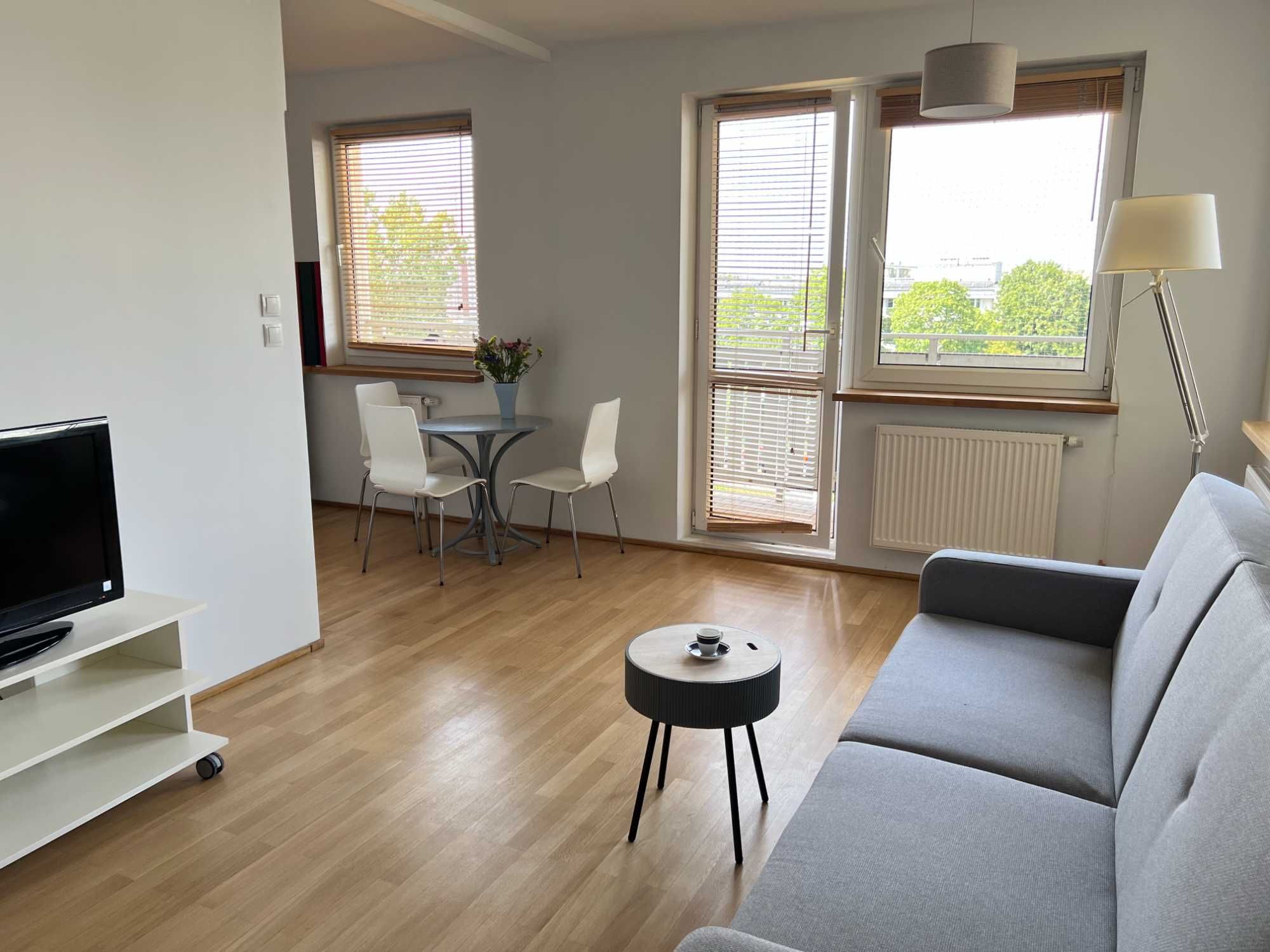 Kawalerka 32 m² | Grochowska | balkon | szybki internet gratis
