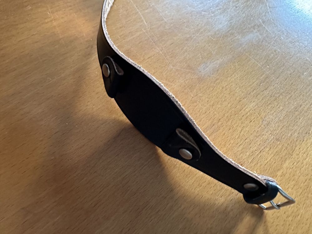 Pulseira para relogio em pele preta nova