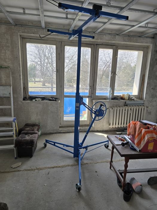 Wynajem podnosnik gk OSB 40 zł doba. Wkŕętarka do gk makita.