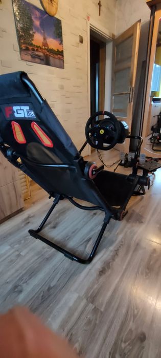 Kierownica T300 Ferrari, pedały + fotel