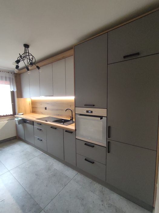 Wynajem duze  mieszkania Wegierska Gorka 2 pokoje  po remoncie