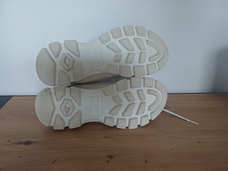 Buty Skechers rozmiar 40 trapery wysokie Ultra lekkie trampki jak nowe