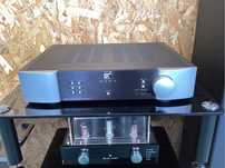 Amplificador analógico Moon 250i como novo