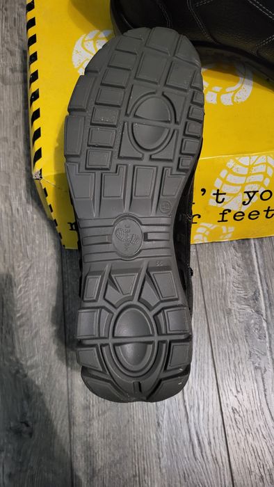 Buty robocze wysokie
