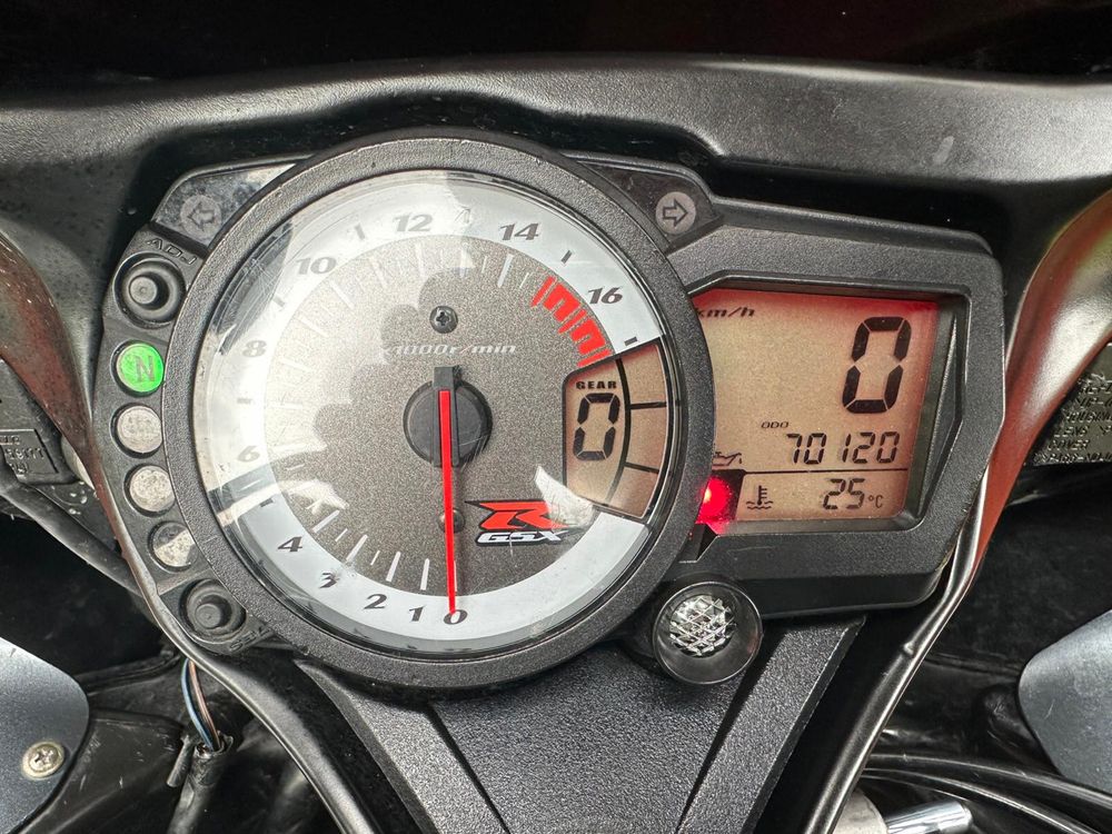 Suzuki Gsxr 600 k8