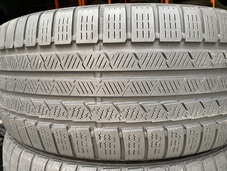 Шины зимние 2шт б/у 245/45/R18 Continental ContiWinterContactTS810