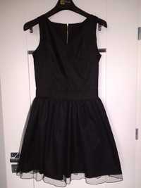 Czarna sukienka rozkloszowana tiul