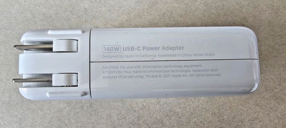 Блок питания Apple USB-C 140W A2452 (MLYU3ZM/A). Оригинал.