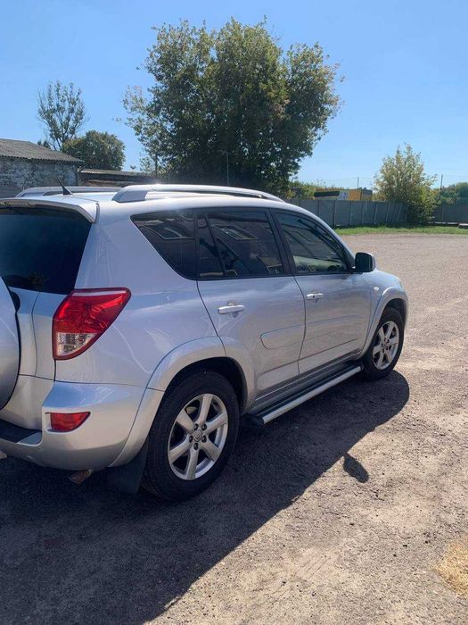 Продам Toyota RAV4 2008 року