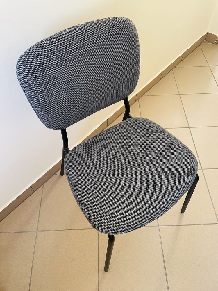 Krzesło z tapicerką