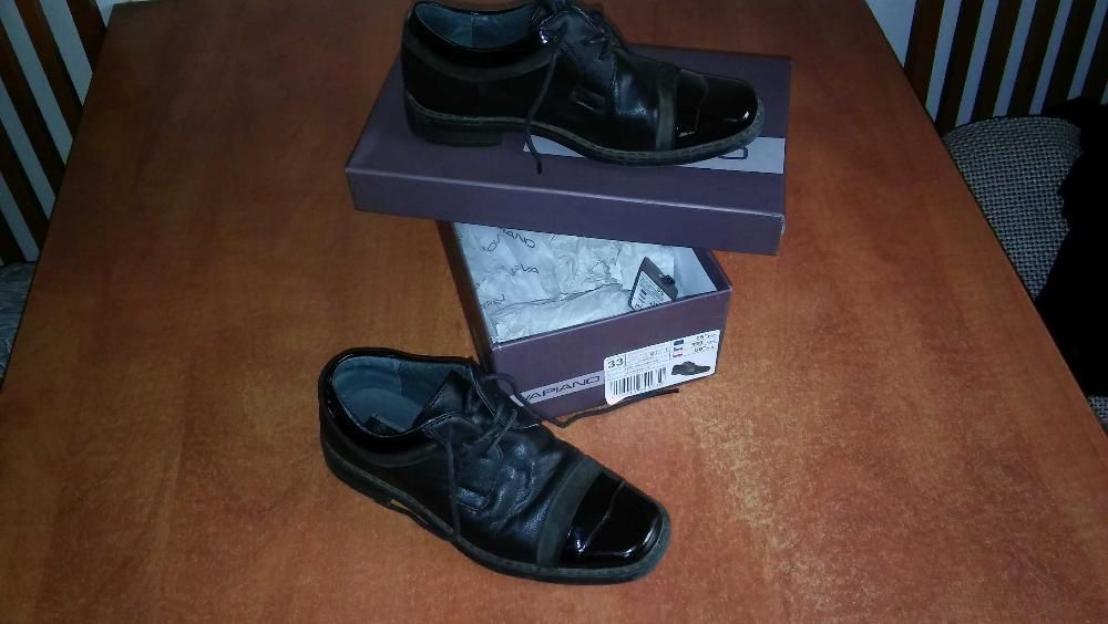 buty komunijne/wizytowe chłopięce CCC (Vapiano) rozmiar 33, stan db+