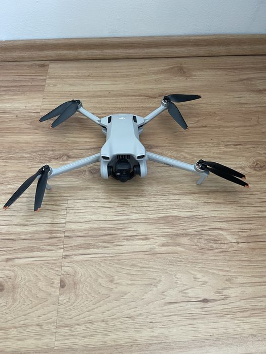 DJI Mini 3 Fly More Combo + dodatkowe akcesoria