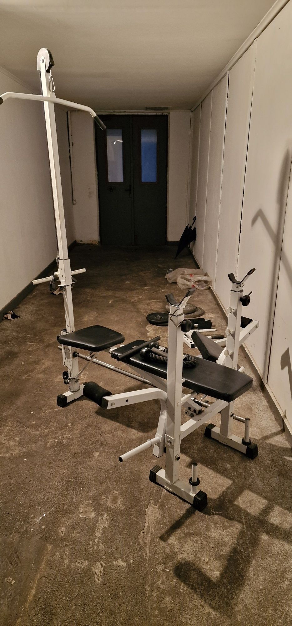 Ławka ławeczka z Wyciągiem.Sztangą.Modlitewnikiem. Obciążenie 50kg