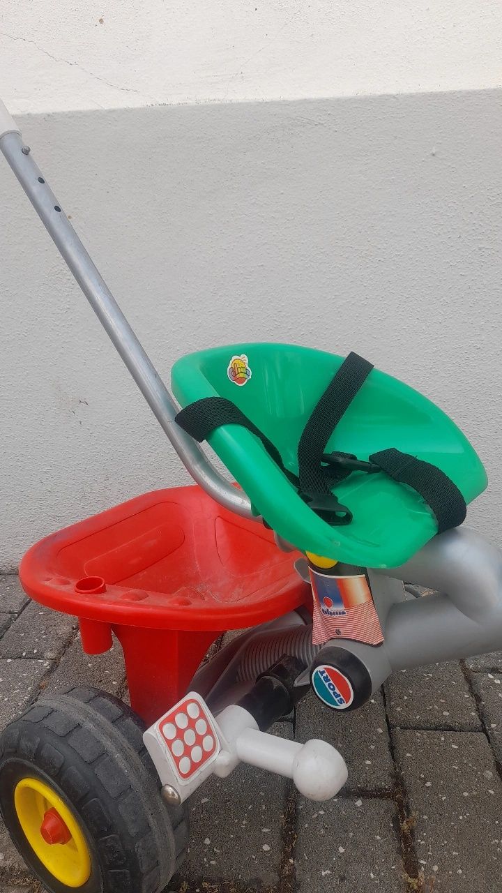 Triciclo criança