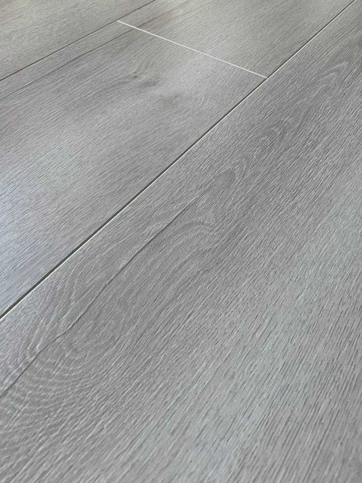 Ламинат новый по 418 грн/м²