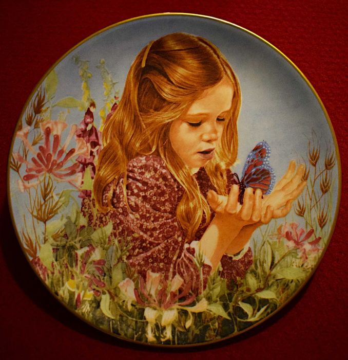 Talerz ozdobny - Magiczne chwile dzieciństwa - Liz Moyes, 1981
