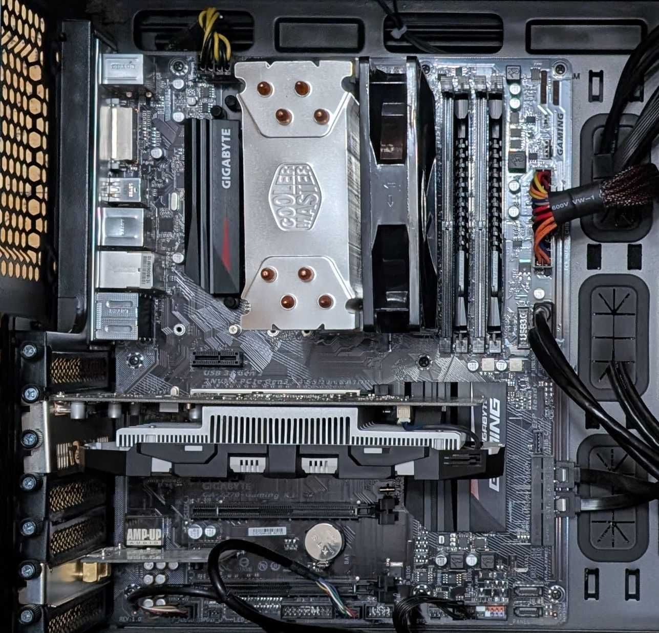 Комплект Intel I7 7700k/GIGABYTE GA-Z270/16gb DDR4