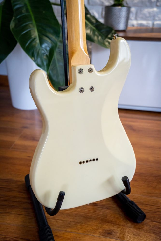 Gitara Mensinger Passenger Stratocaster