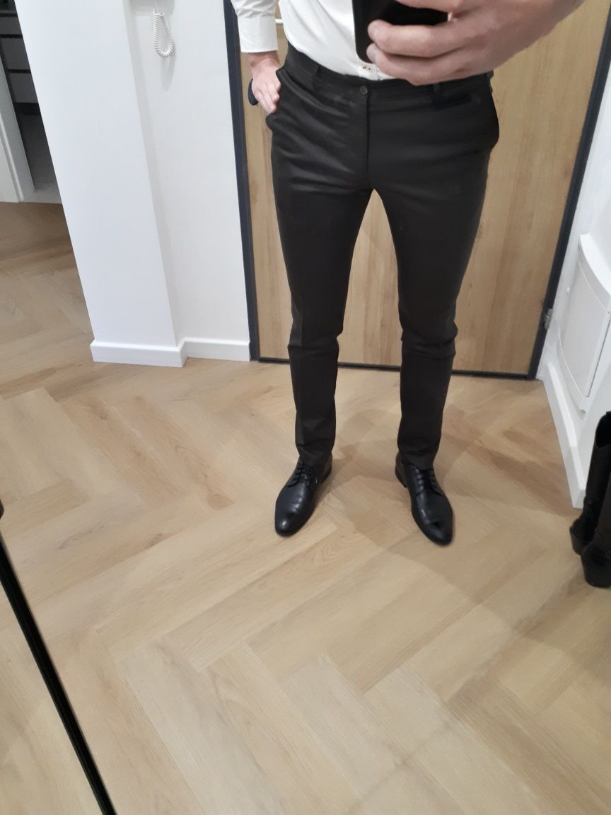 Męskie spodnie garniturowe ZARA rozm 44
