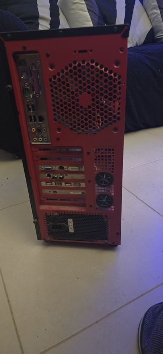 Caixa PC Full Tower NOX + fonte 750W