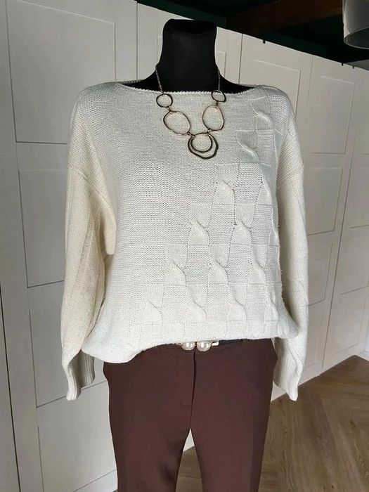 Biały kremowy wełniany sweter rozmiar 38 M marki Cheparars