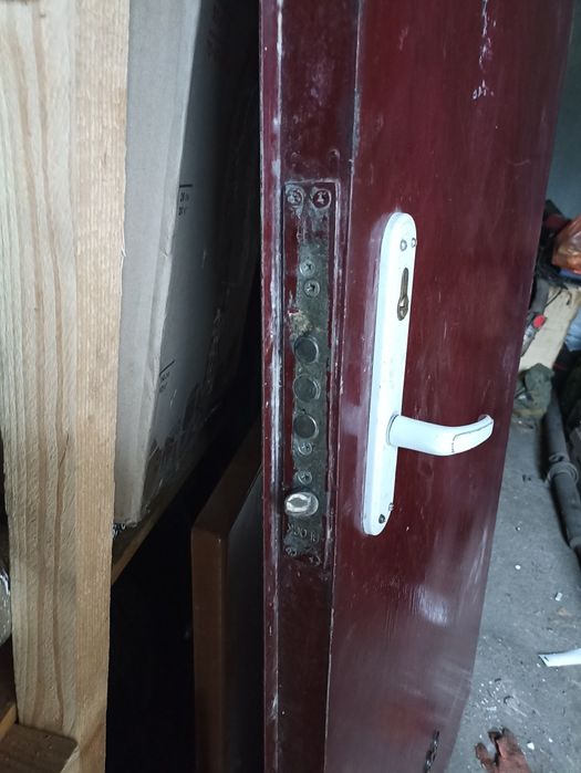 Дверь входная бронированая