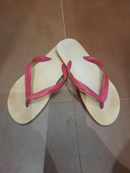 Chinelos Havaianas rosa n°38