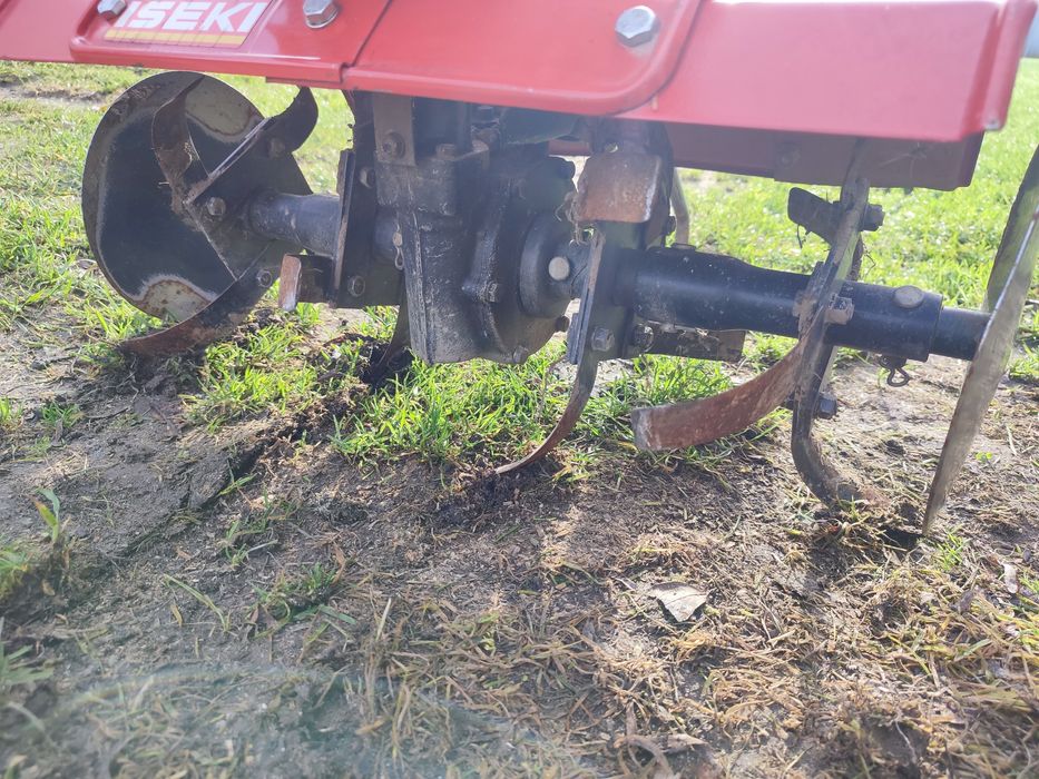 Glebogryzarka iseki masywna , mocna piękny stan !