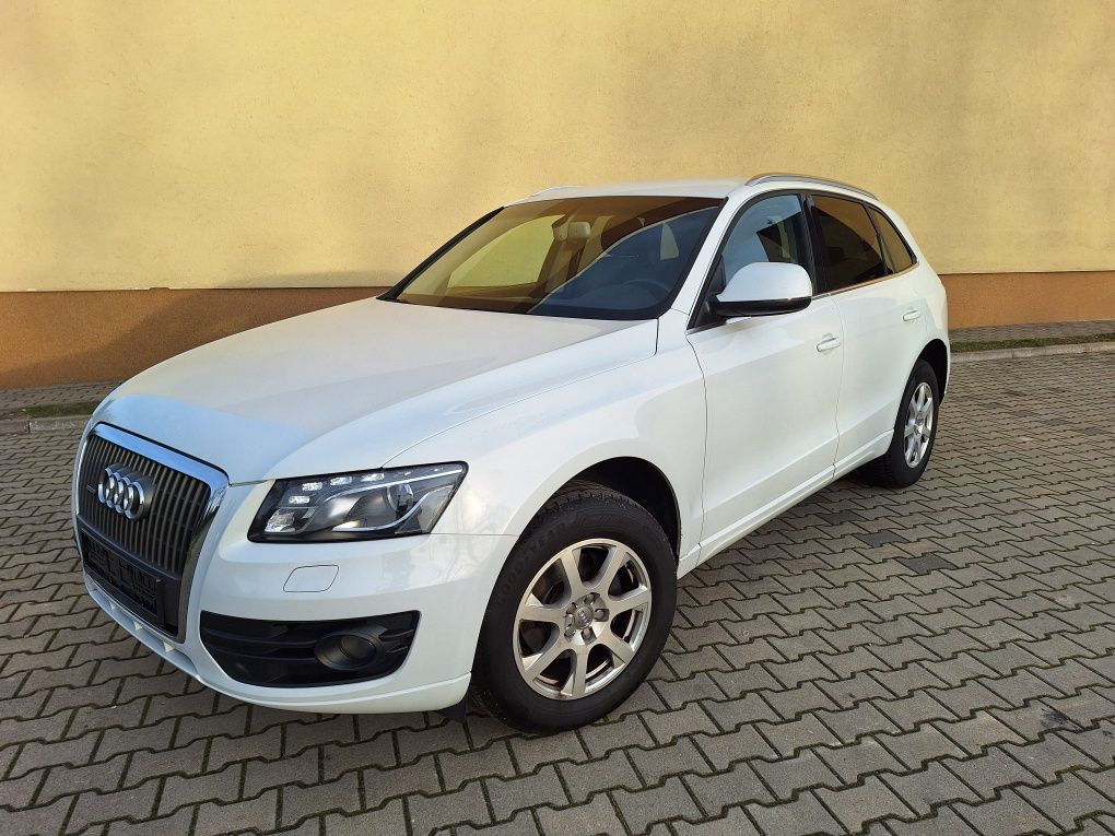 AUDI Q5  LED Xenon Skóra