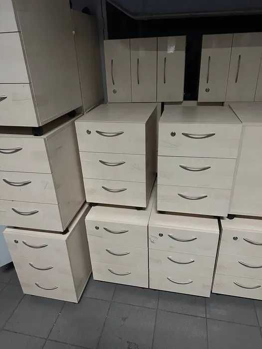 тумби,стільці для дому та кафе, крісла, барні