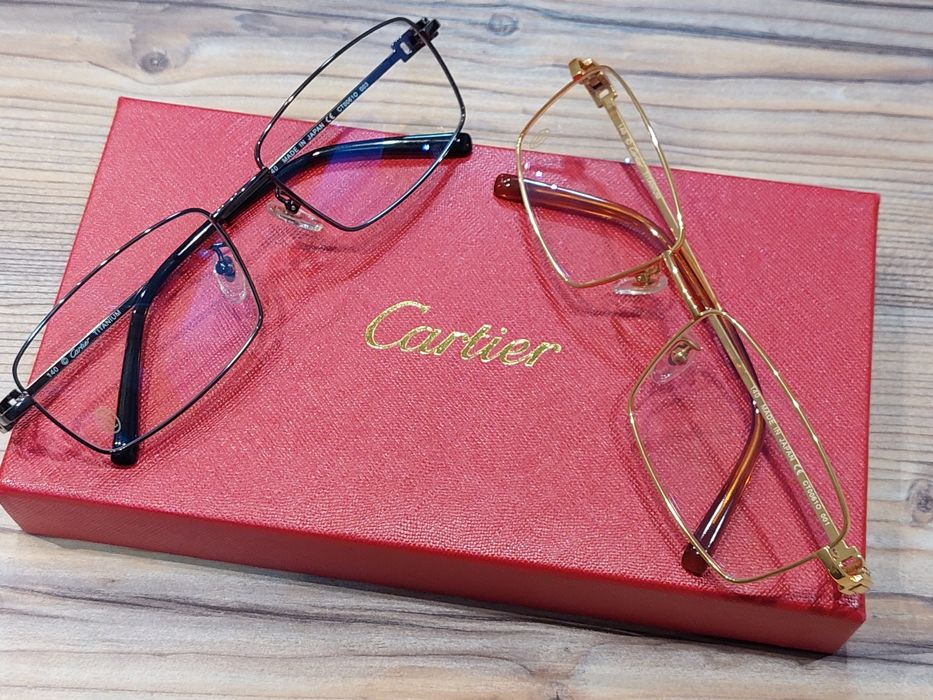 Шикарные оправы в золотом цвете  СТ000610 от Cartier!