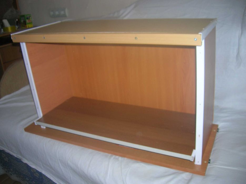 Стеллаж-скамейка  30х72 высота 43 см