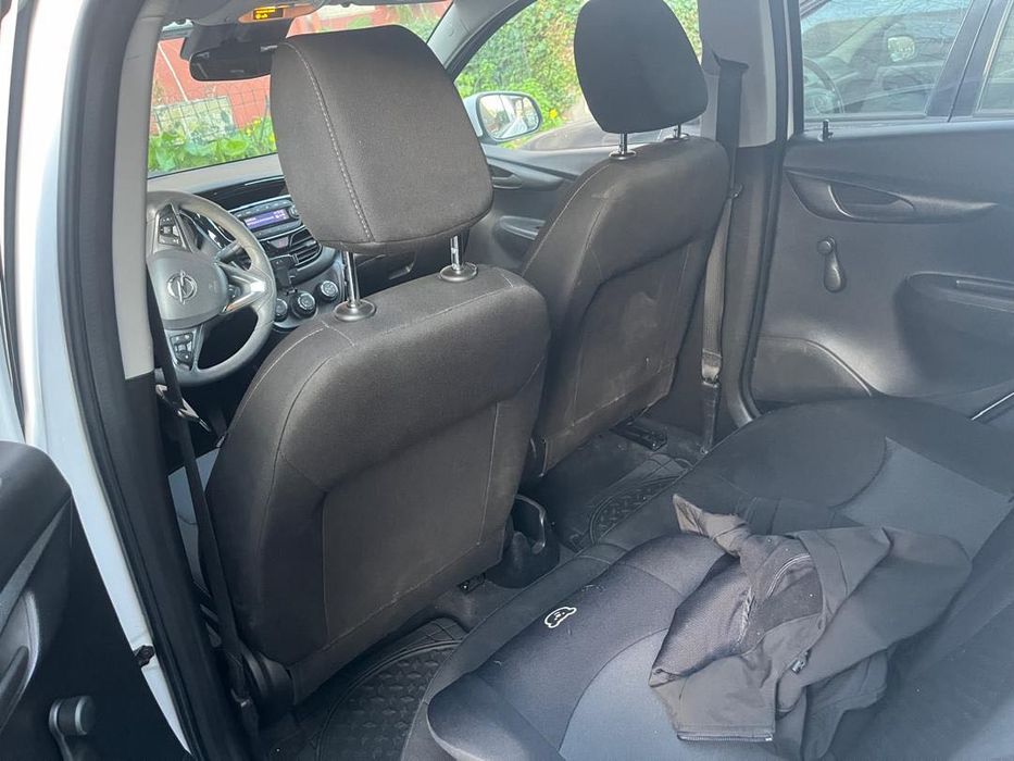 Veículo em ótimo estado, muito limpo, sem histórico de acidentes