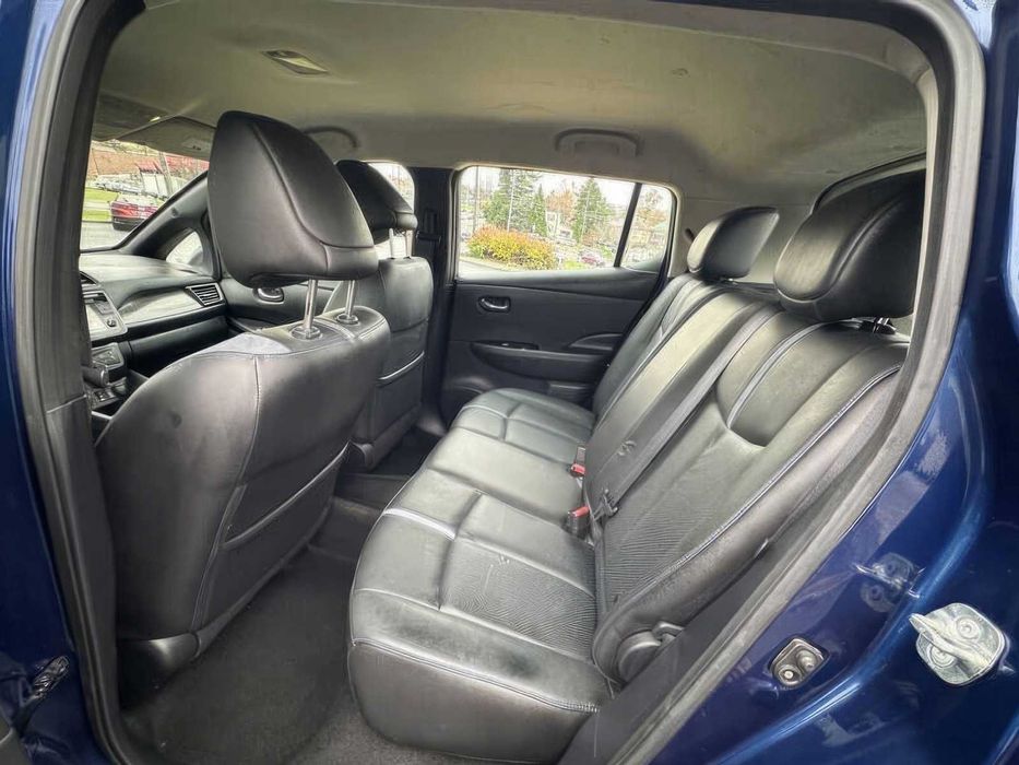 Nissan LEAF SL      2019