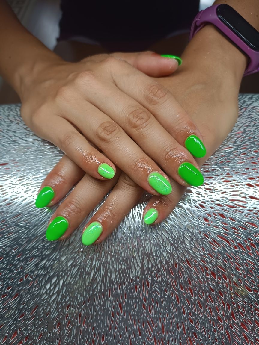 Paznokcie hybrydowe I przedłużanie żelowe. Manicure.tanio.