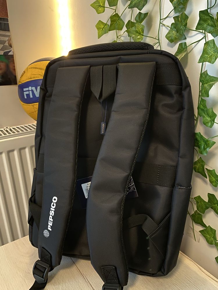 Plecak Wittchen do laptopa - nowy, pojemny, elegancki, unikoany model