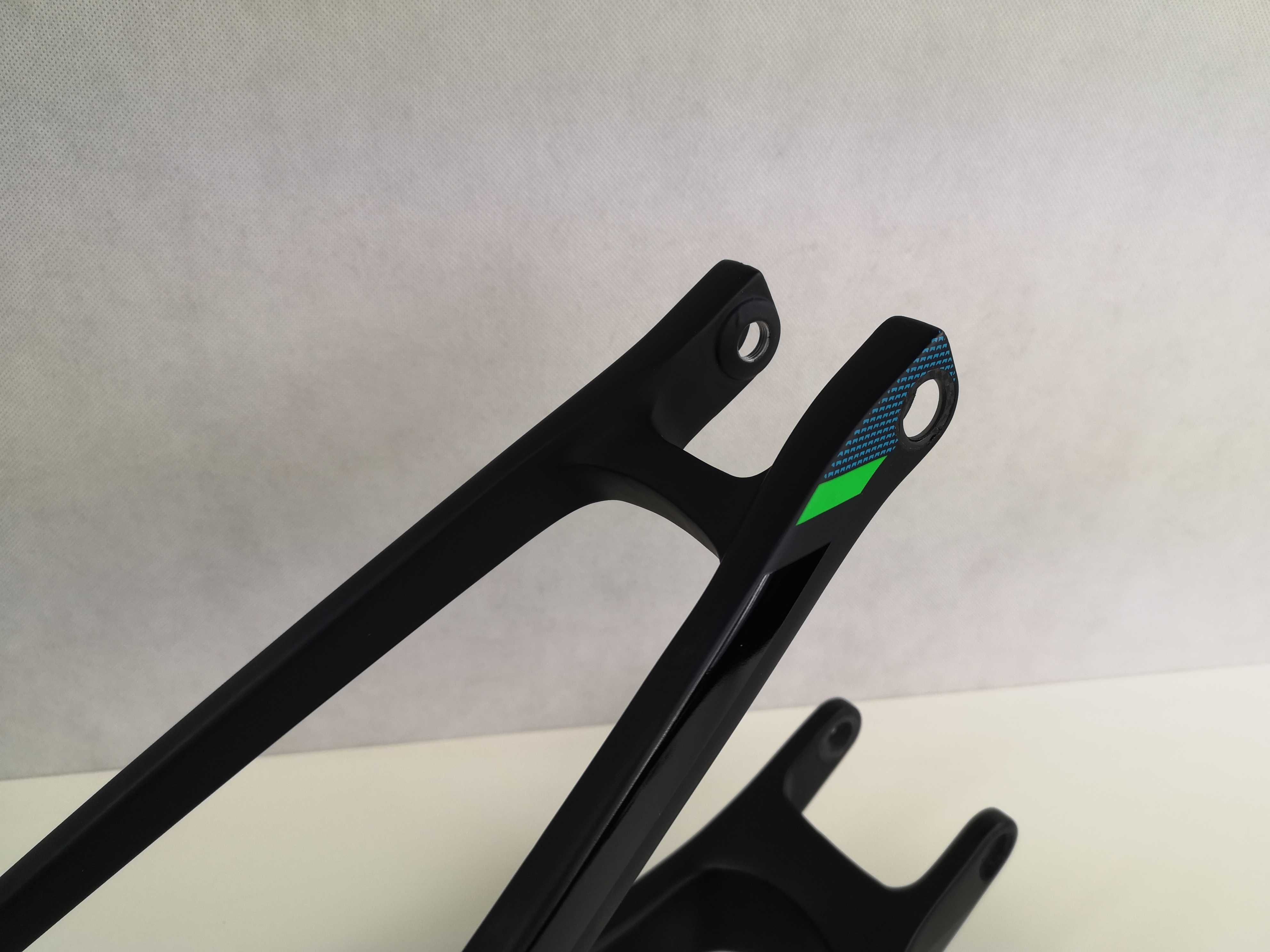 Nowy tylny wahacz SCOTT SPARK RC 700 ultimate carbon