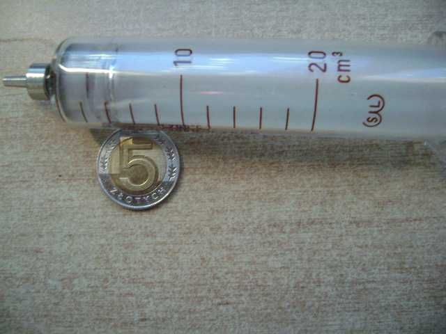 Starocie z PRL - Strzykawka lekarska SILIKON = 20 cm3, 200 stopni C