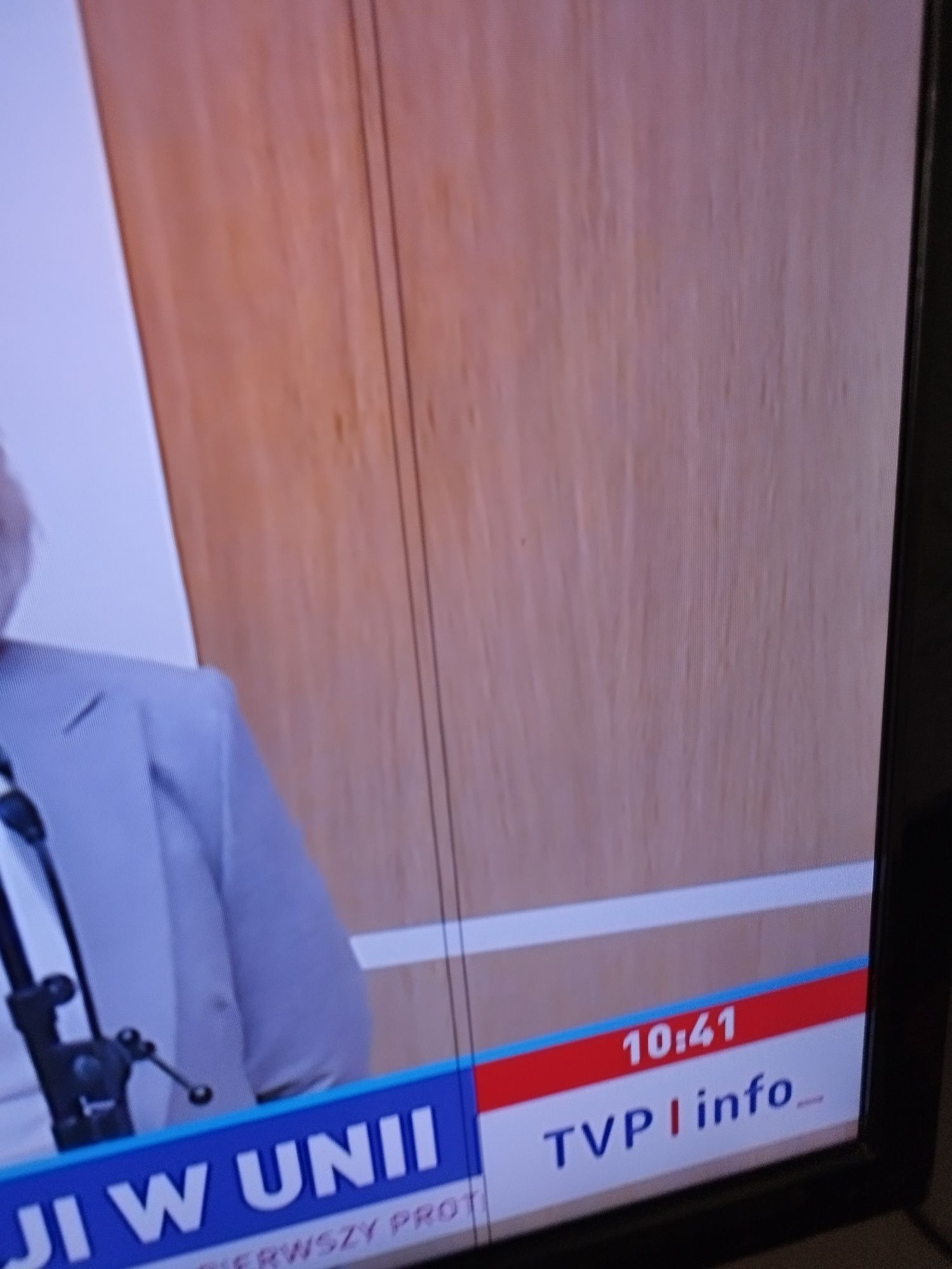 Telewizor JVC 32 z pasami