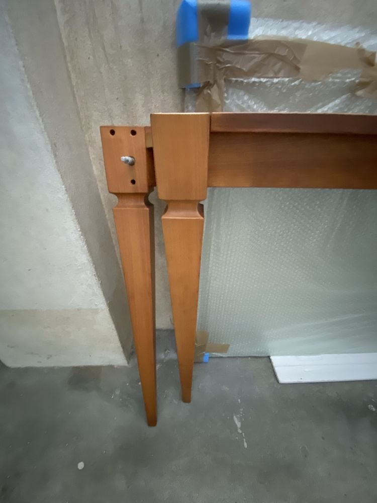 Vendo mesa de jantar/sala em cerejeira