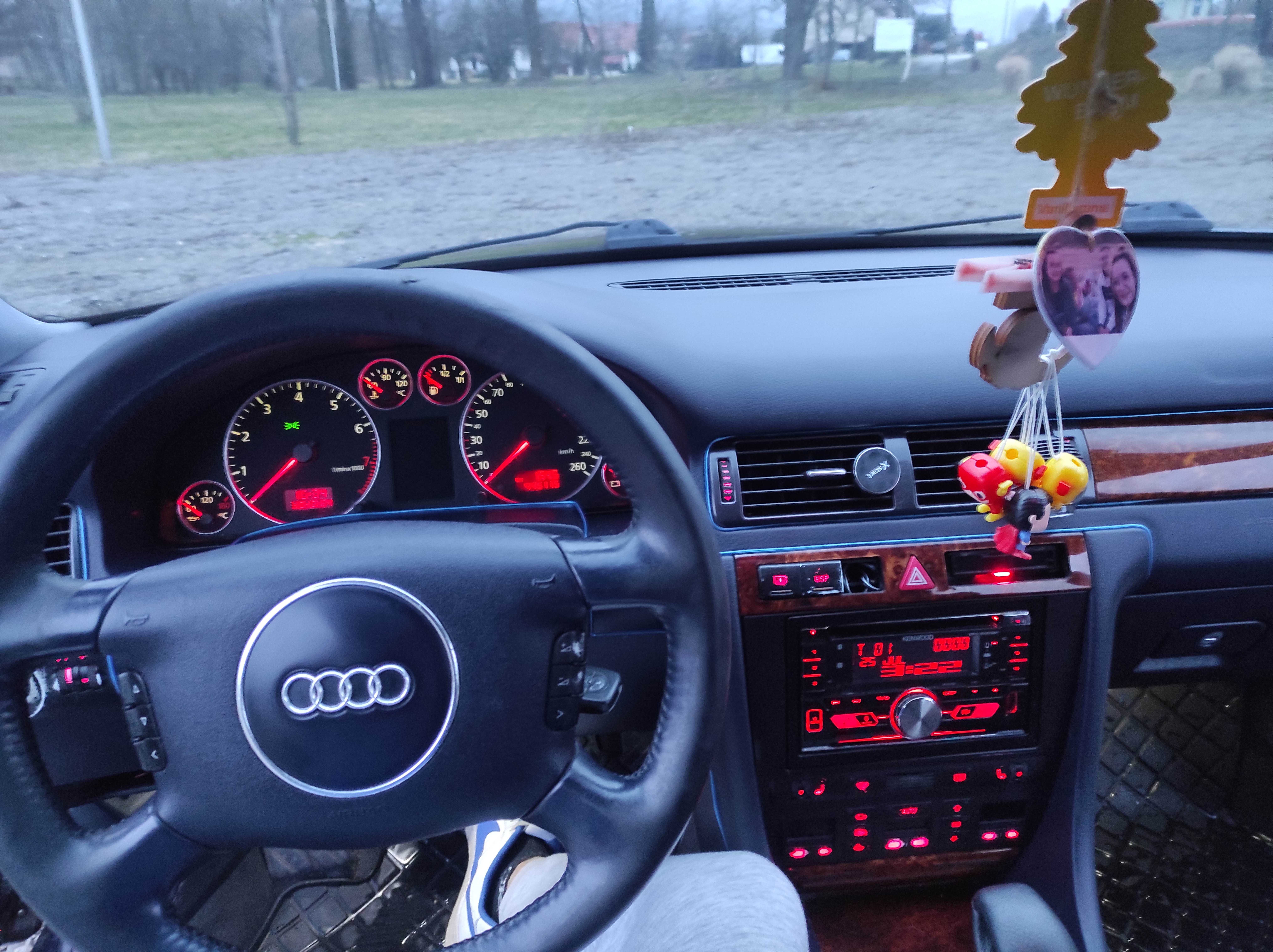 Audi A6 C5 2.4V6