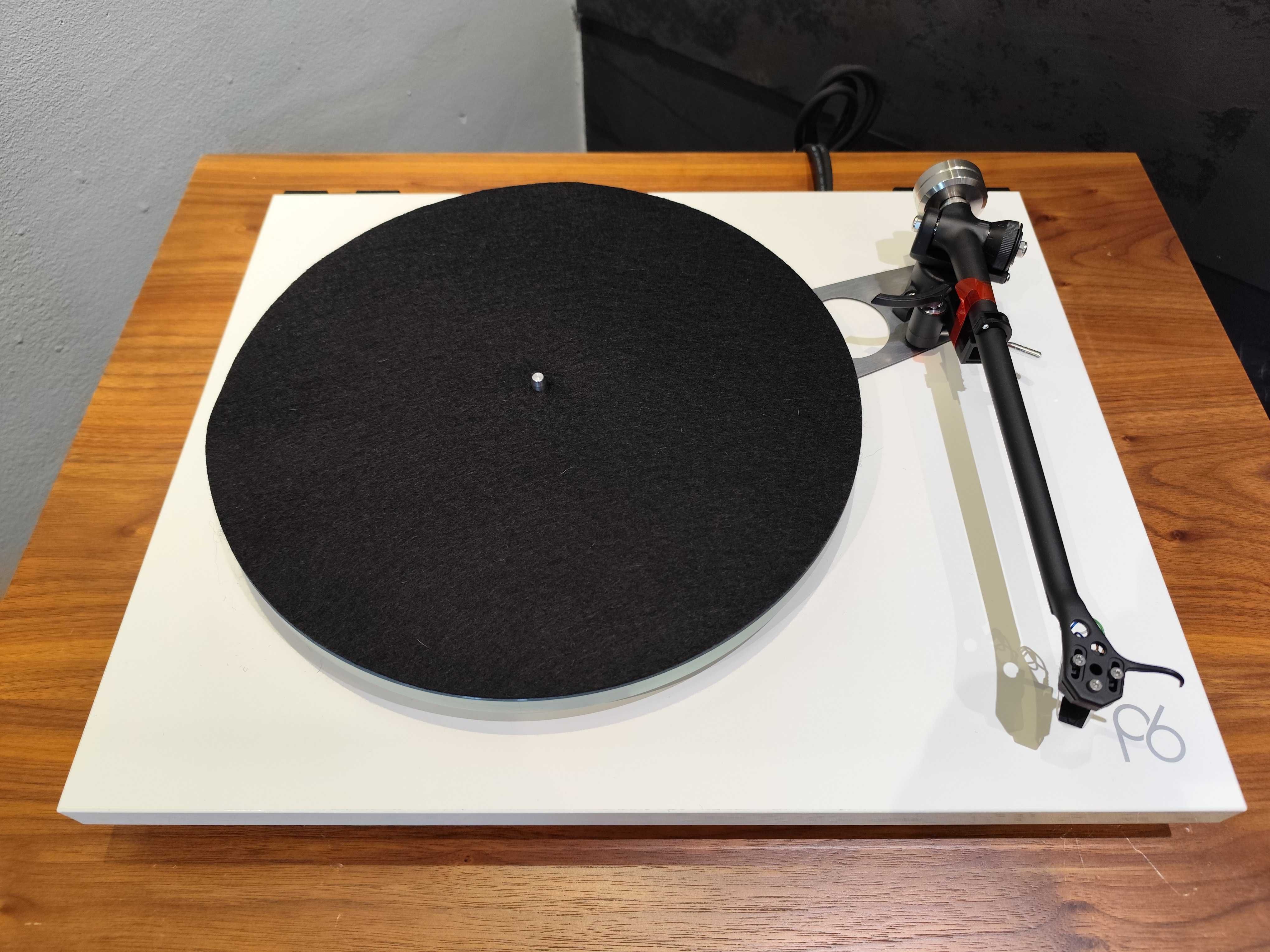 Rega Planar 6 Neo mk2 (Nd7) biały OUTLET