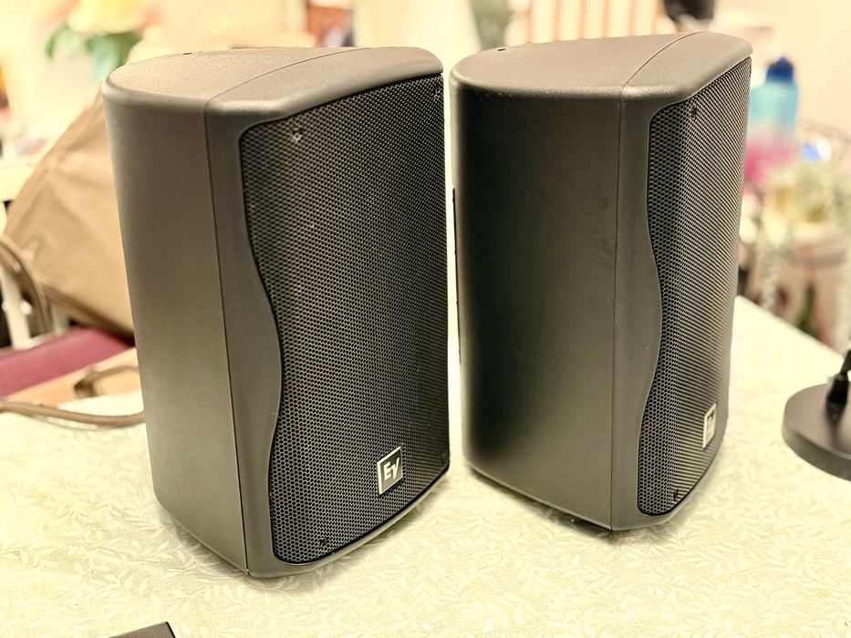 Colunas Amplificadas EV ZXA1