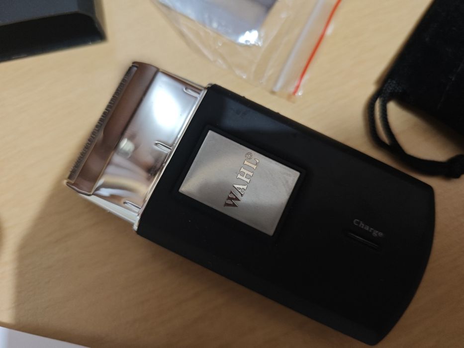 Turystyczna Golarka bezprzewodowa