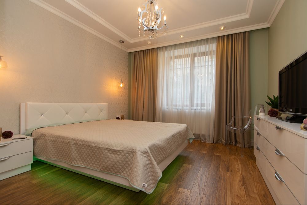 V.I.P. оренда Центр 2-ох к кв. по вул.Шевченка з власним паркомісцем