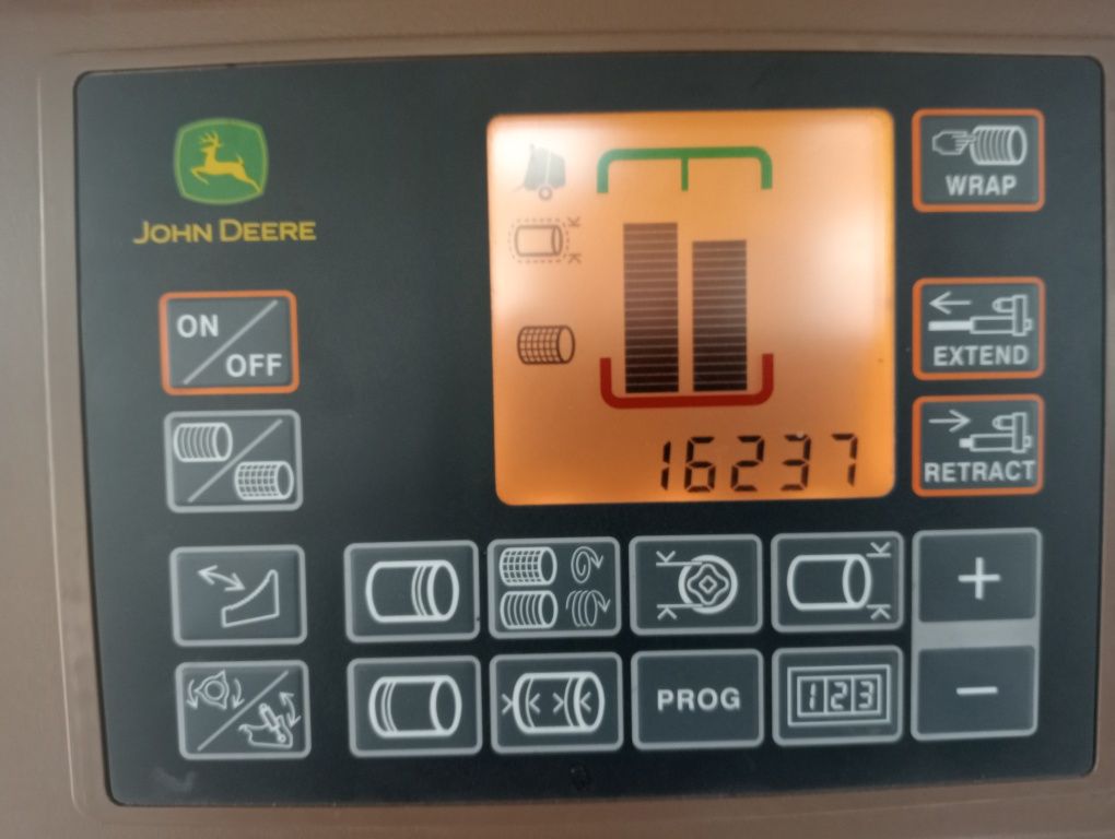 Sprzedam prasę John Deere 854